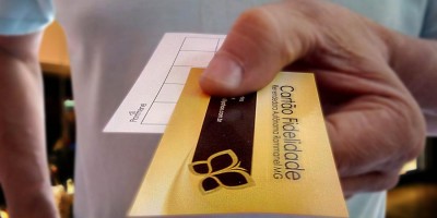 Como fidelizar seus clientes através de um Cartão Fidelidade Como fidelizar seus clientes através de um Cartão Fidelidade